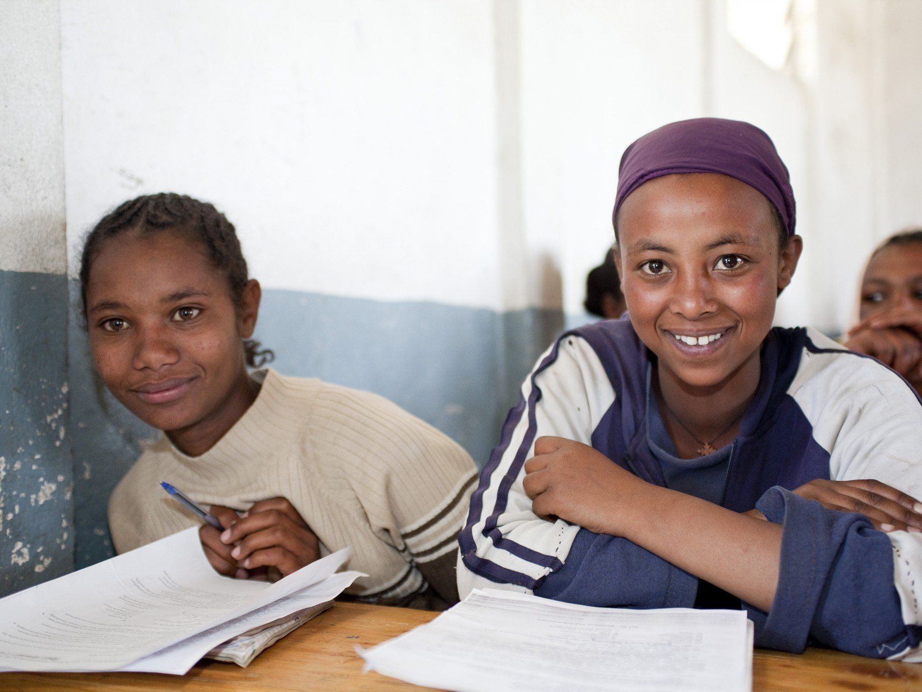 Die Österreicher spendeten bei der Sternsingeraktion 2013: 15,4 Mio. Euro für unsere ärmsten Mitmenschen in den Armutsregionen. Die Österreicher spendeten bei der Sternsingeraktion 2013: 15,4 Mio. Euro für unsere ärmsten Mitmenschen in den Armutsregionen.