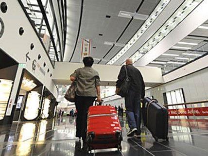 Die Anfahrt zum Flughafen kann in vielen Städten teuer werden - Wien liegt im Mittelfeld. Die Anfahrt zum Flughafen kann in vielen Städten teuer werden - Wien liegt im Mittelfeld.