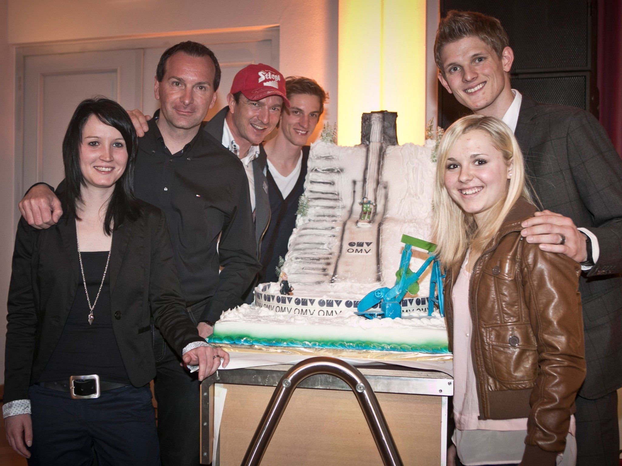 Jacqueline Seifriedsberger, Harry Rodlauer, Alex Pointner, Gregor Schlierenzauer, Thomas Morgenstern und Chiara Hölzl Jacqueline Seifriedsberger, Harry Rodlauer, Alex Pointner, Gregor Schlierenzauer, Thomas Morgenstern und Chiara Hölzl