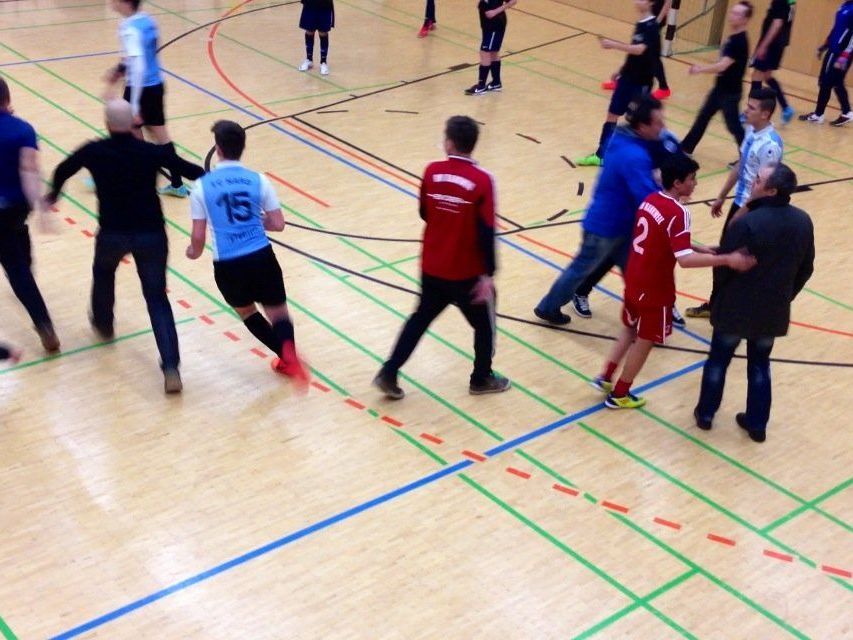 Tumulte und Ausschreitungen beim Rankler Hallenfußballturnier.