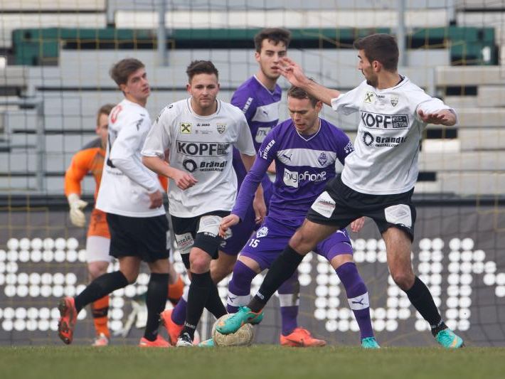 Die Schwächen der Altacher Amateure wurden gegen Austria Salzburg aufgedeckt. Die Schwächen der Altacher Amateure wurden gegen Austria Salzburg aufgedeckt.