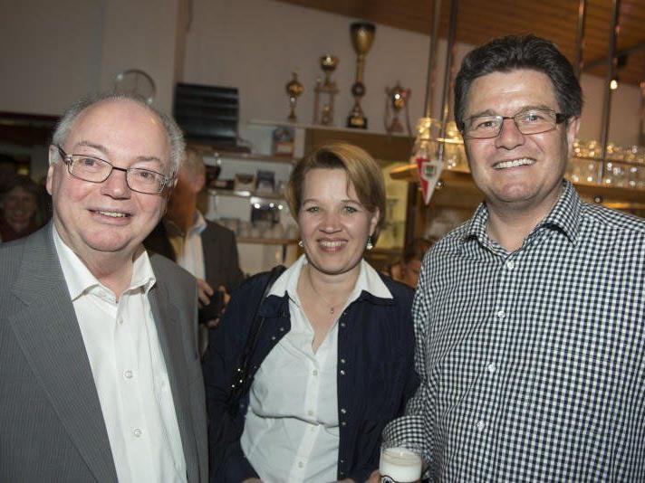 Bürgermeister Wolfgang Rümmele und seine Nachfolgerin Andrea Kaufmann mit Gatte Wolfgang.