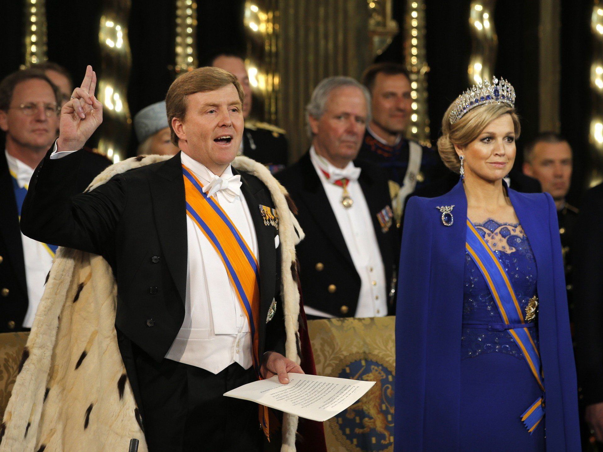 Beatrix dankte ab, Sohn Willem-Alexander ist Hollands neuer König. Beatrix dankte ab, Sohn Willem-Alexander ist Hollands neuer König.