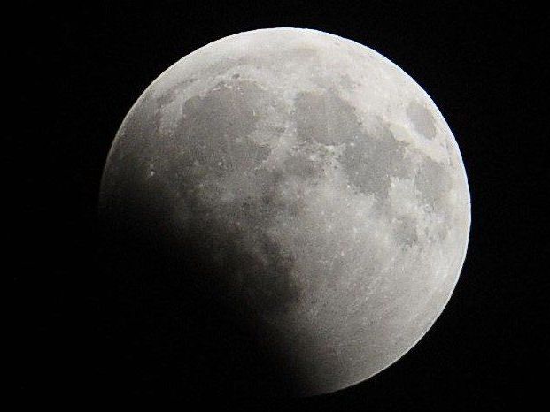 Am Donnerstag, den 25. April 2013, kann man in Liesing die Partielle Mondfinsternis sehen. Am Donnerstag, den 25. April 2013, kann man in Liesing die Partielle Mondfinsternis sehen.