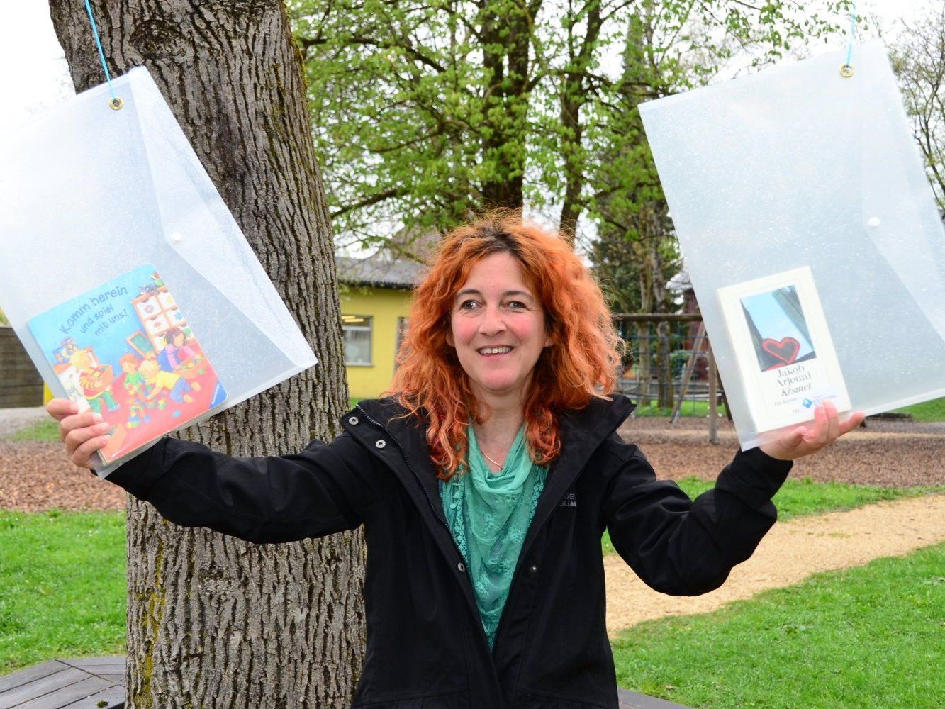 Ob Kinder- oder Erwachsenenlektüren – mit der Aktion „Bücherbäume“ offeriert die Bibliothek Altach gratis Lesestoff für alle. Ob Kinder- oder Erwachsenenlektüren – mit der Aktion „Bücherbäume“ offeriert die Bibliothek Altach gratis Lesestoff für alle.