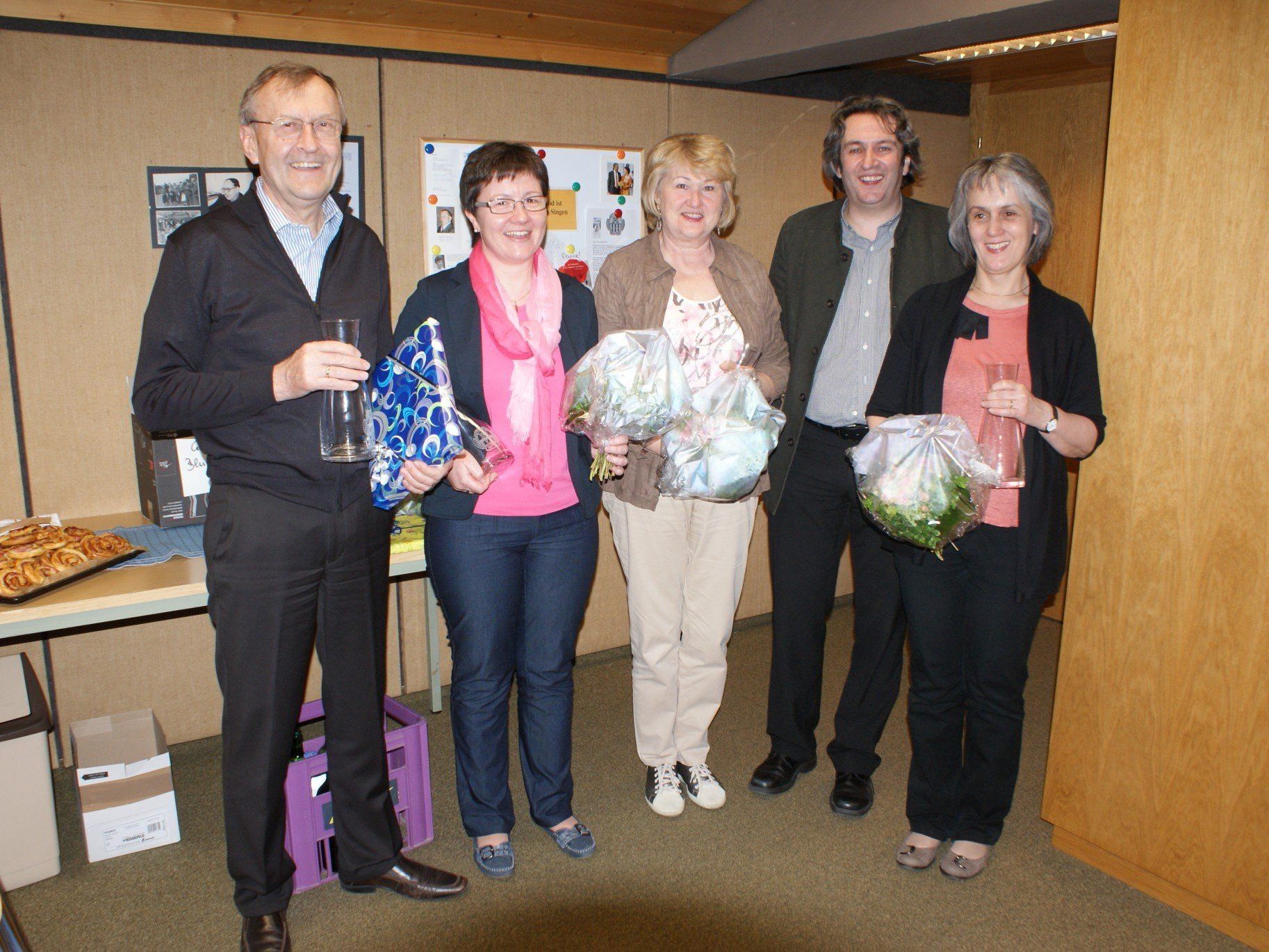 v.li. Toni und Cilli Egger, Christine Fink, Bgm. Michael Tinkhauser und Anita Schuler. v.li. Toni und Cilli Egger, Christine Fink, Bgm. Michael Tinkhauser und Anita Schuler.