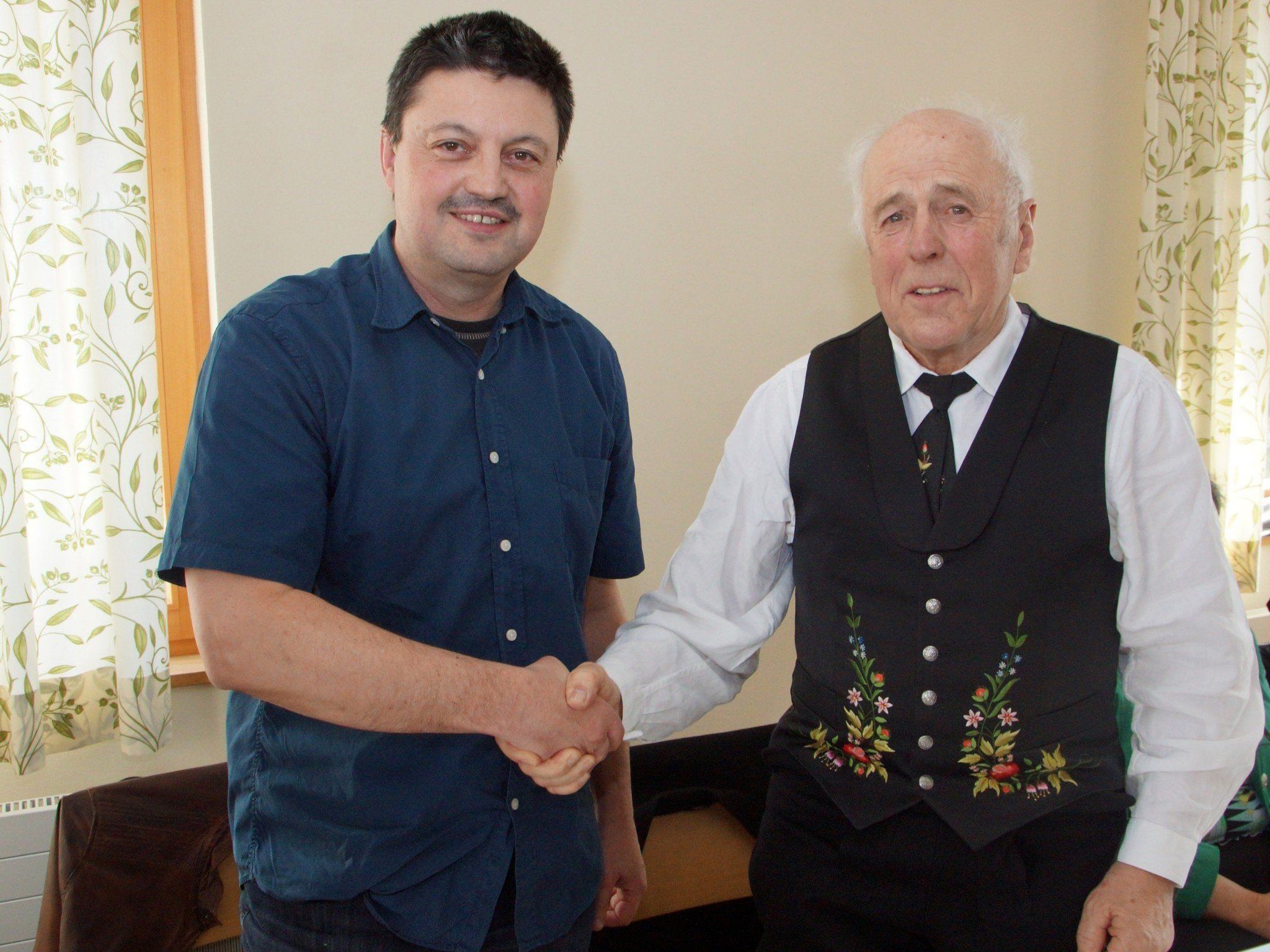 Otmar Ganahl folgt Emil Burtscher als Obmann beim Heimatpflegeverein Großes Walsertal. Otmar Ganahl folgt Emil Burtscher als Obmann beim Heimatpflegeverein Großes Walsertal.