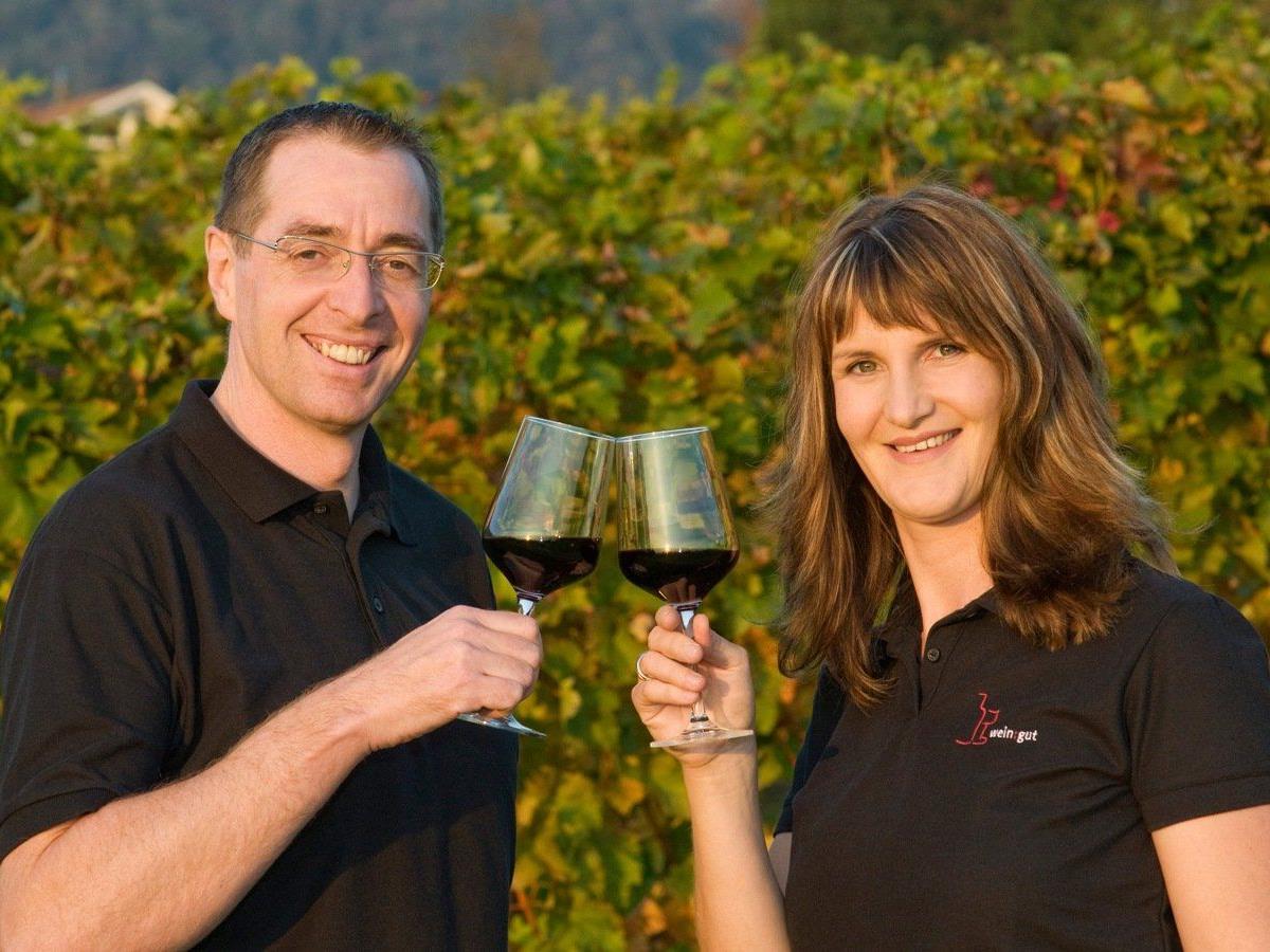 Andrea Sinz und Herbert Bischof offerieren allen Freunden des guten Weines wieder eine feine Auswahl an Weiß- und Rotweinen aus ihrem Österreich-Sortiment.