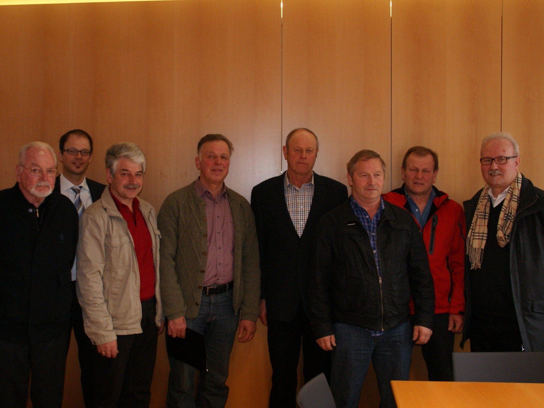 Die Vertrauensmänner wurden im Gemeindeamt Hörbranz von Dr. Martin Vergeiner (BH Bregenz) angelobt. Die Vertrauensmänner wurden im Gemeindeamt Hörbranz von Dr. Martin Vergeiner (BH Bregenz) angelobt.