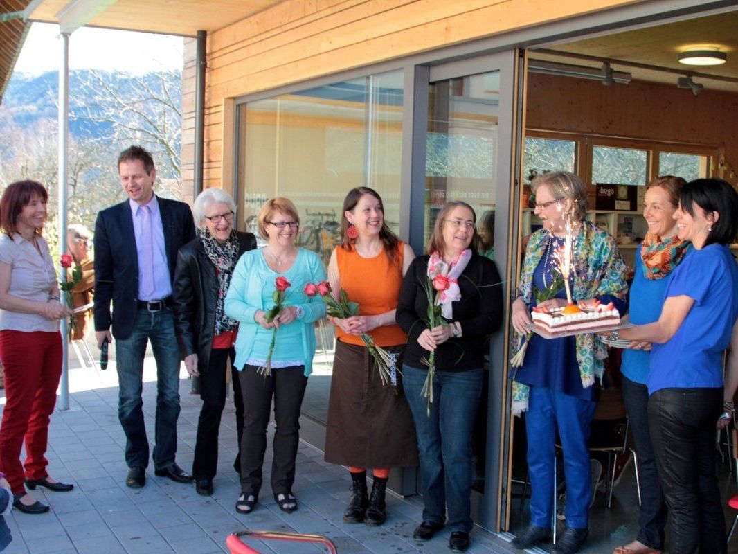 Herzstück des Erfolges: Das motivierte, ehrenamtlichen Team, welches mit 41 Öffnungsstunden pro Woche allerhand zu tun hat. Herzstück des Erfolges: Das motivierte, ehrenamtlichen Team, welches mit 41 Öffnungsstunden pro Woche allerhand zu tun hat.