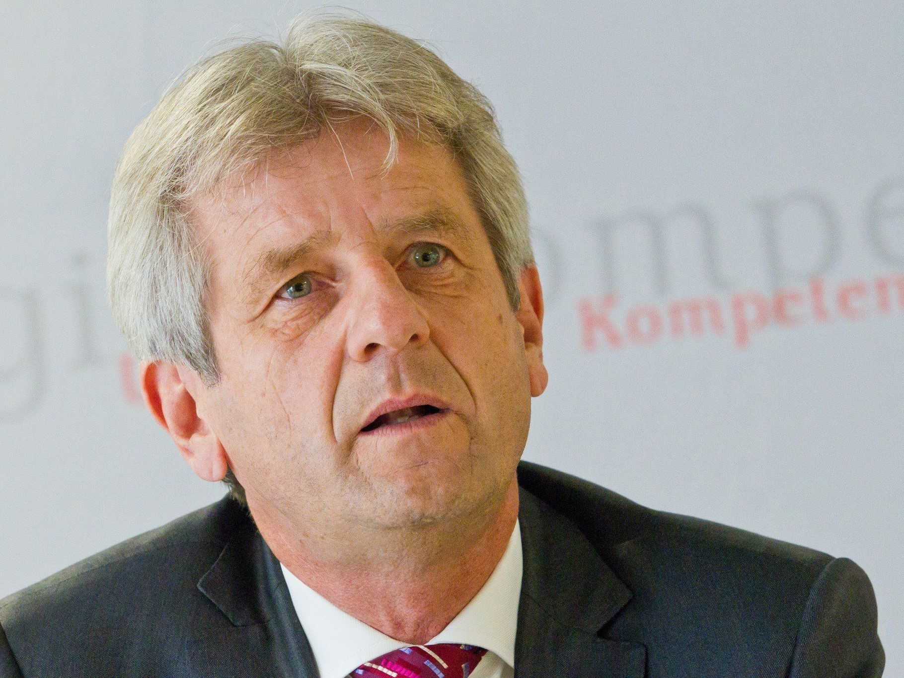 Laut Schmalhardt Transparenz über die Landesförderung von Infrastrukturprojekten nicht gegeben. Laut Schmalhardt Transparenz über die Landesförderung von Infrastrukturprojekten nicht gegeben.