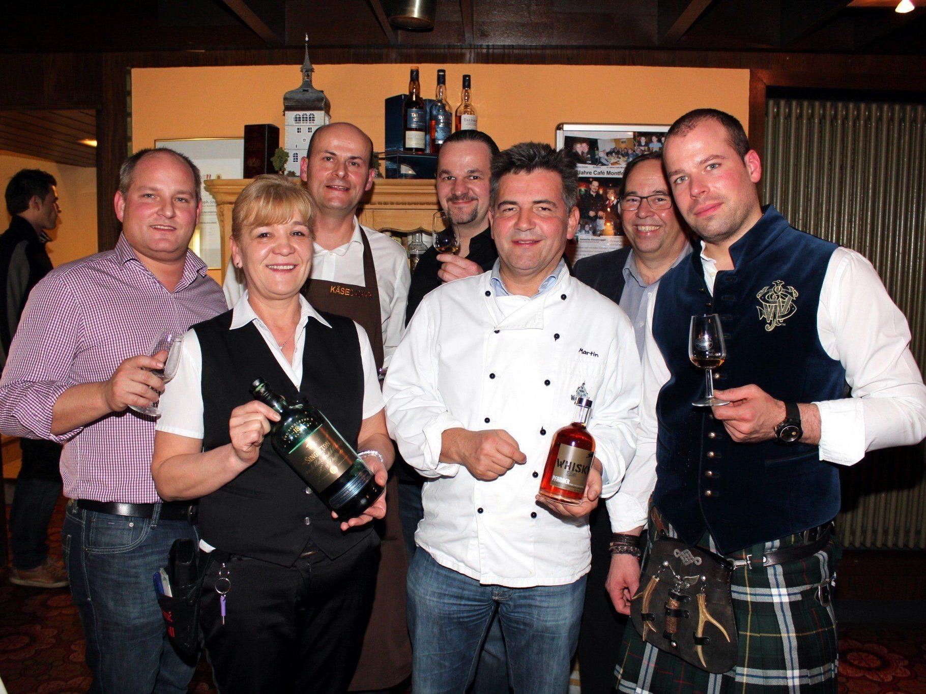Das Whisky-Kulinarium-Team sorgte für Furore im Cafe Montfort.