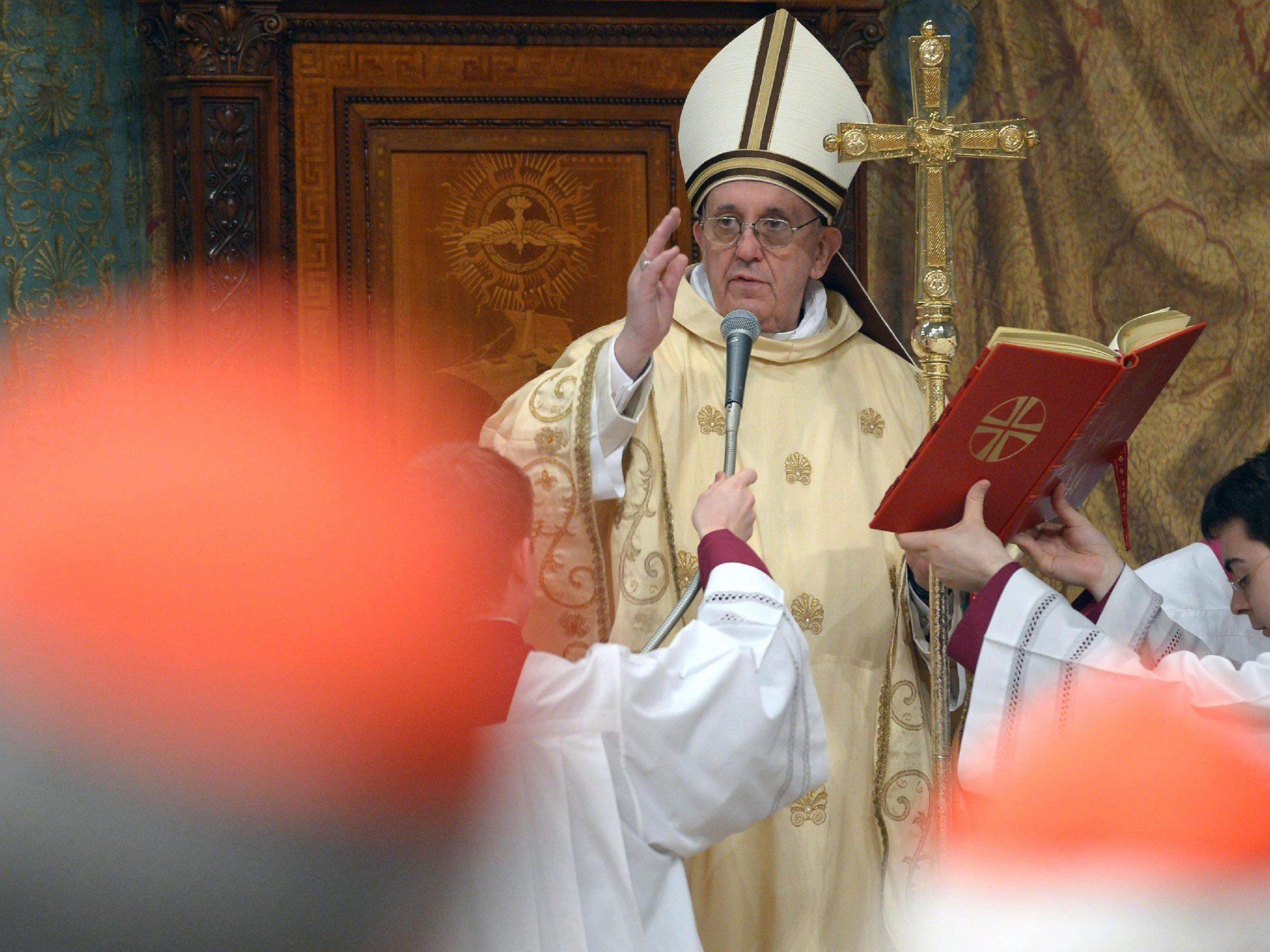 "Jeder Getaufte besitzt die erforderlichen Voraussetzungen für die Glaubensverkündigung". "Jeder Getaufte besitzt die erforderlichen Voraussetzungen für die Glaubensverkündigung".