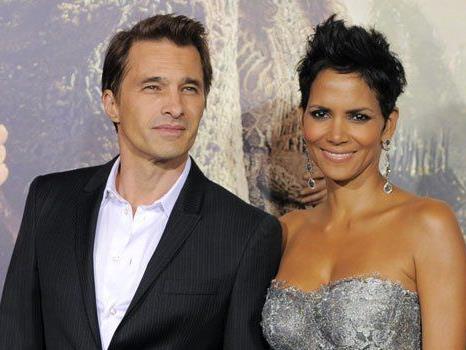Schauspielerin Halle Berry (46) ist schwanger. Schauspielerin Halle Berry (46) ist schwanger.