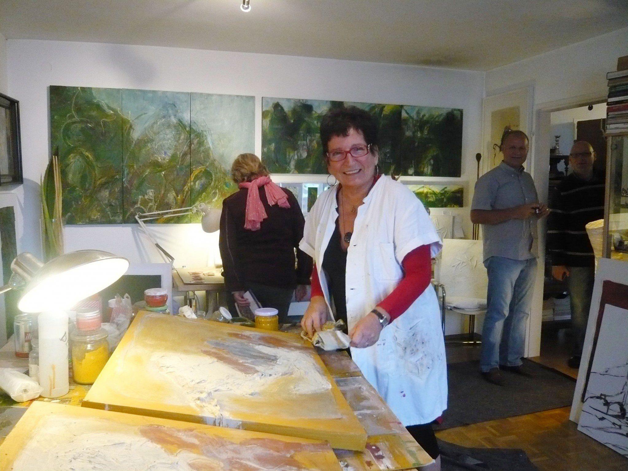 Ilse Konrad in ihrem Atelier in Bregenz.