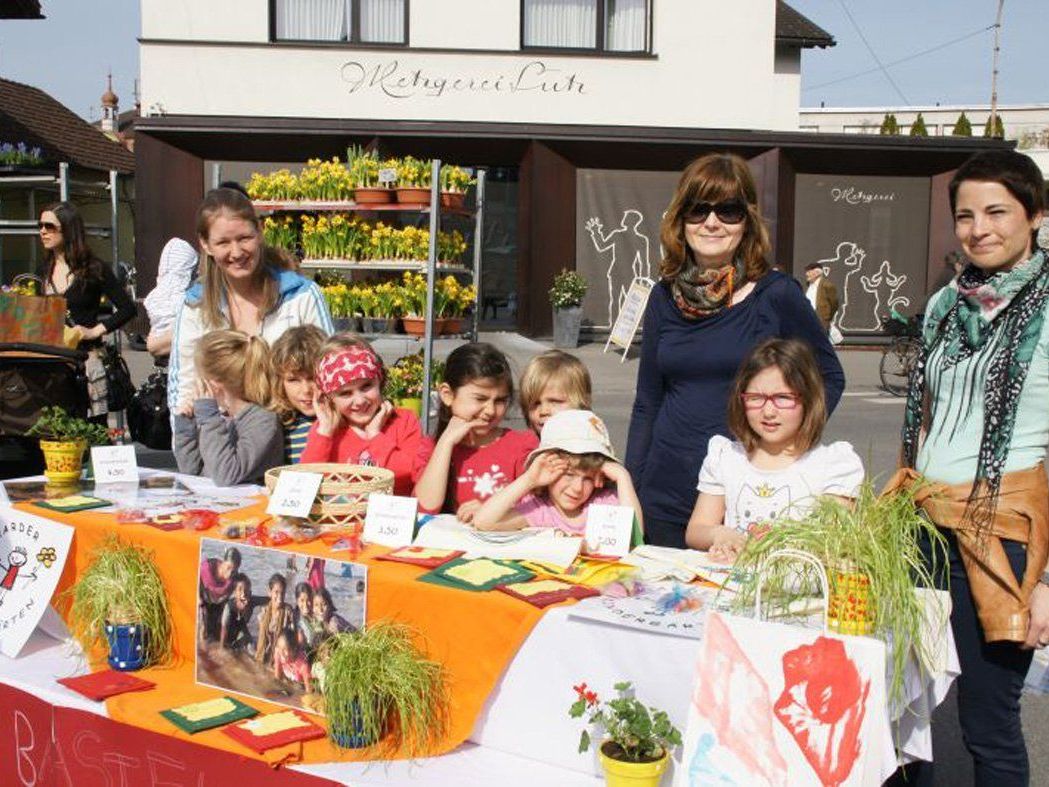 Harder Kindergartenkinder unterstützen ein indisches Projekt. Harder Kindergartenkinder unterstützen ein indisches Projekt.