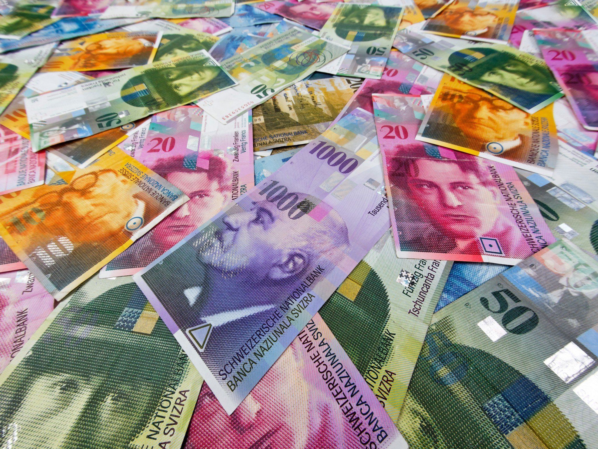 "Bisher größter Schlag gegen das große scharze Loch der Weltwirtschaft" "Bisher größter Schlag gegen das große scharze Loch der Weltwirtschaft"