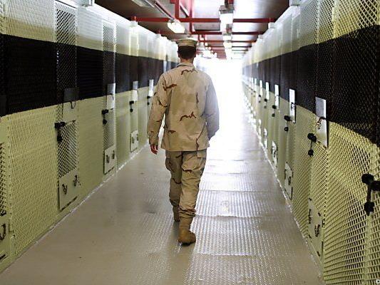 102 Guantanamo-Häftlinge verweigern Nahrung