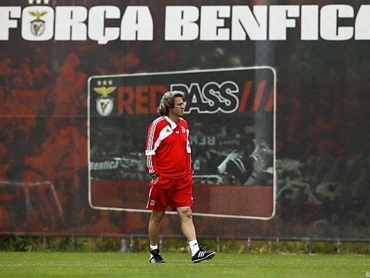 Tiefe Sorgenfalten bei Benfica-Coach Jorge Jesus