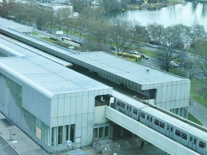 Vergessene Gepäckstücke sorgten in Wiener U-Bahnstation für Aufregung Vergessene Gepäckstücke sorgten in Wiener U-Bahnstation für Aufregung
