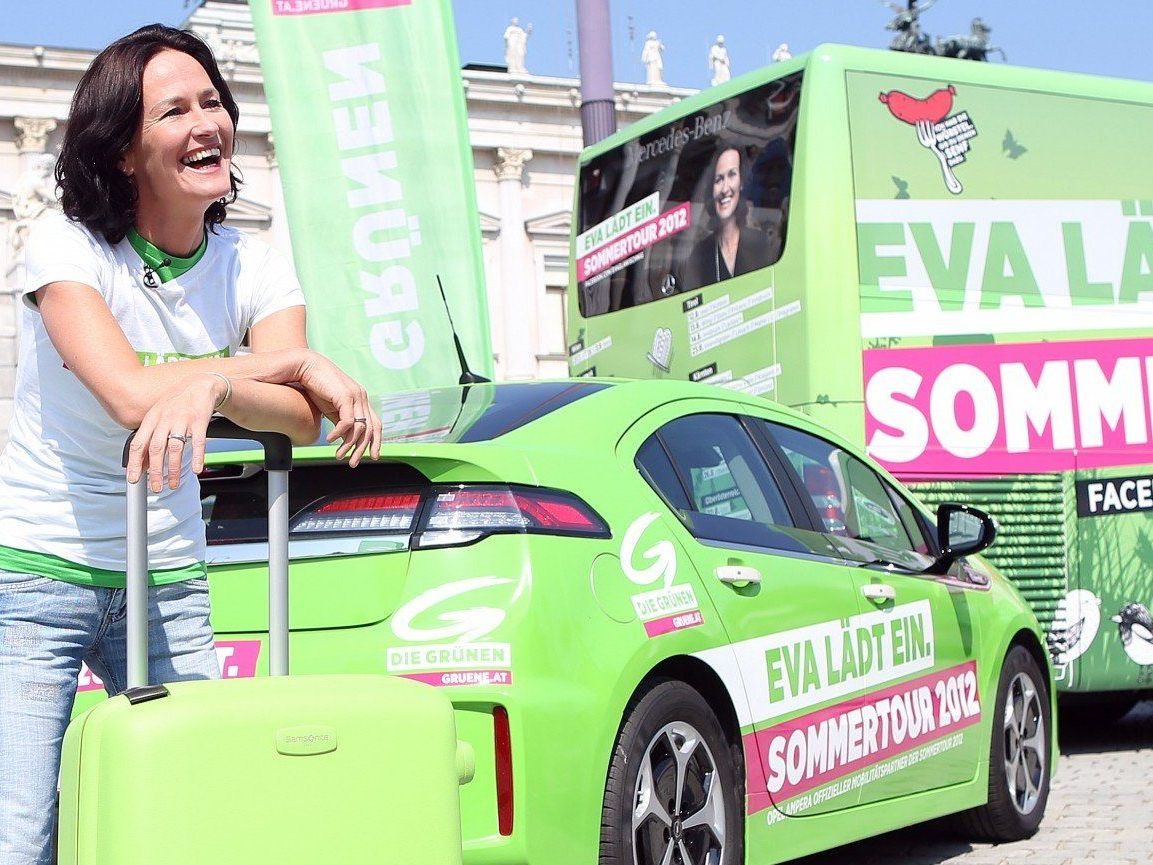 Schon im Vorjahr ging Grünen-Chefin Eva Glawischnig auf Sommertour. Schon im Vorjahr ging Grünen-Chefin Eva Glawischnig auf Sommertour.