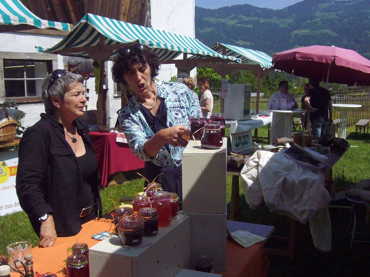 Bio Markt bei der ARTENNE Bio Markt bei der ARTENNE