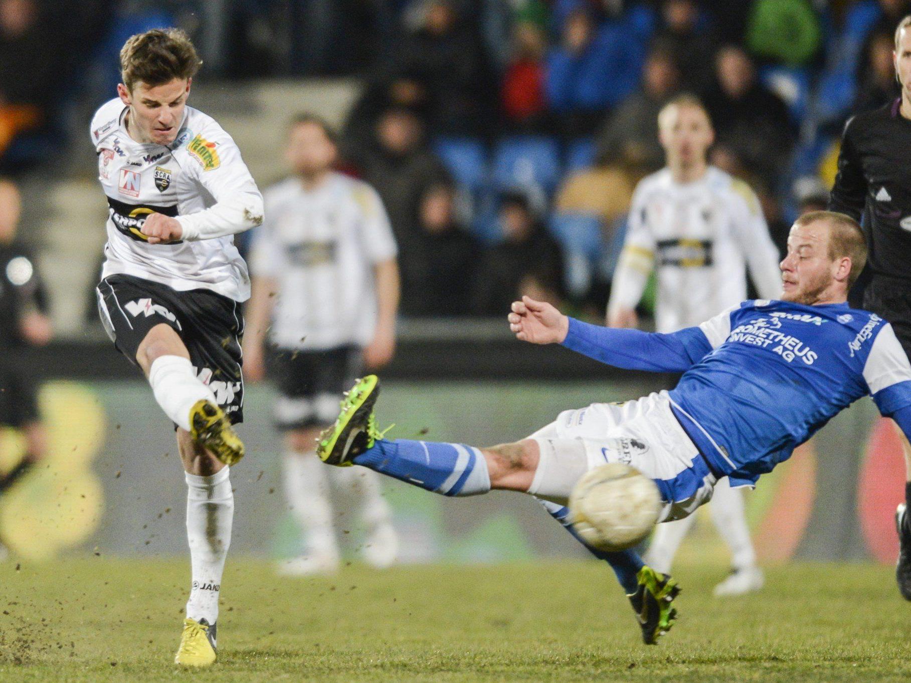 In der 33. Runde der Erste Liga kommt es am Freitag Abend zum Vorarlberg-Derby FC Lustenau gegen SCR Altach.