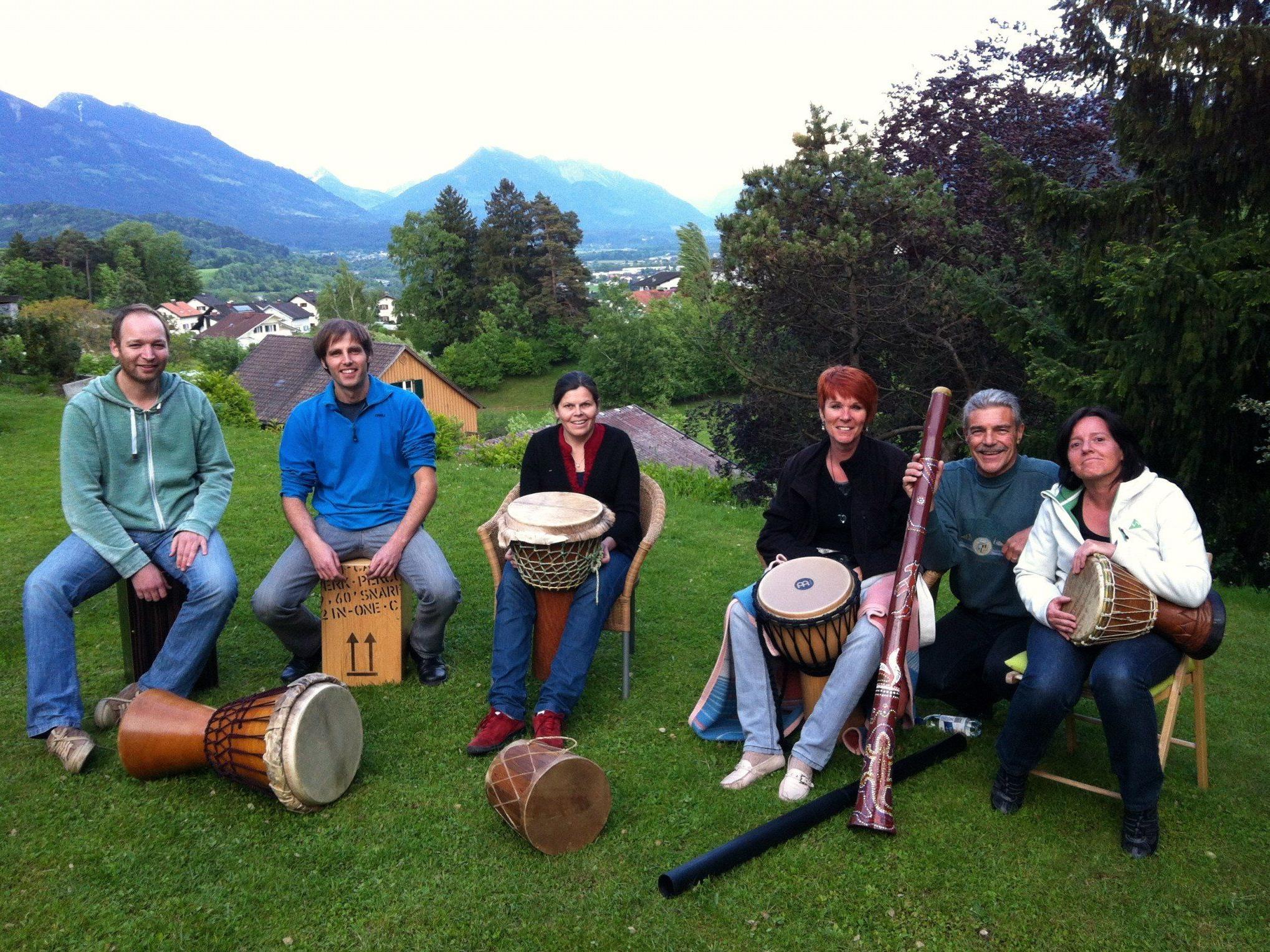Ein kleines open air-Konzert spielte die Trommelgruppe beim GH Maria Grün in Frastanz