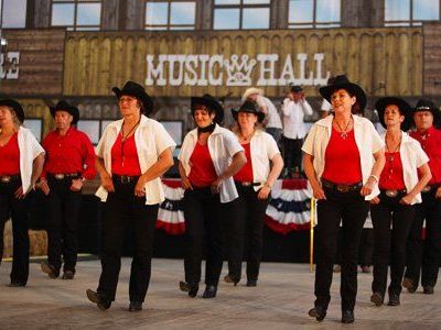 Das Country- und Linedancefestival ist ein gemütliches Fest im Western-Stil. Das Country- und Linedancefestival ist ein gemütliches Fest im Western-Stil.