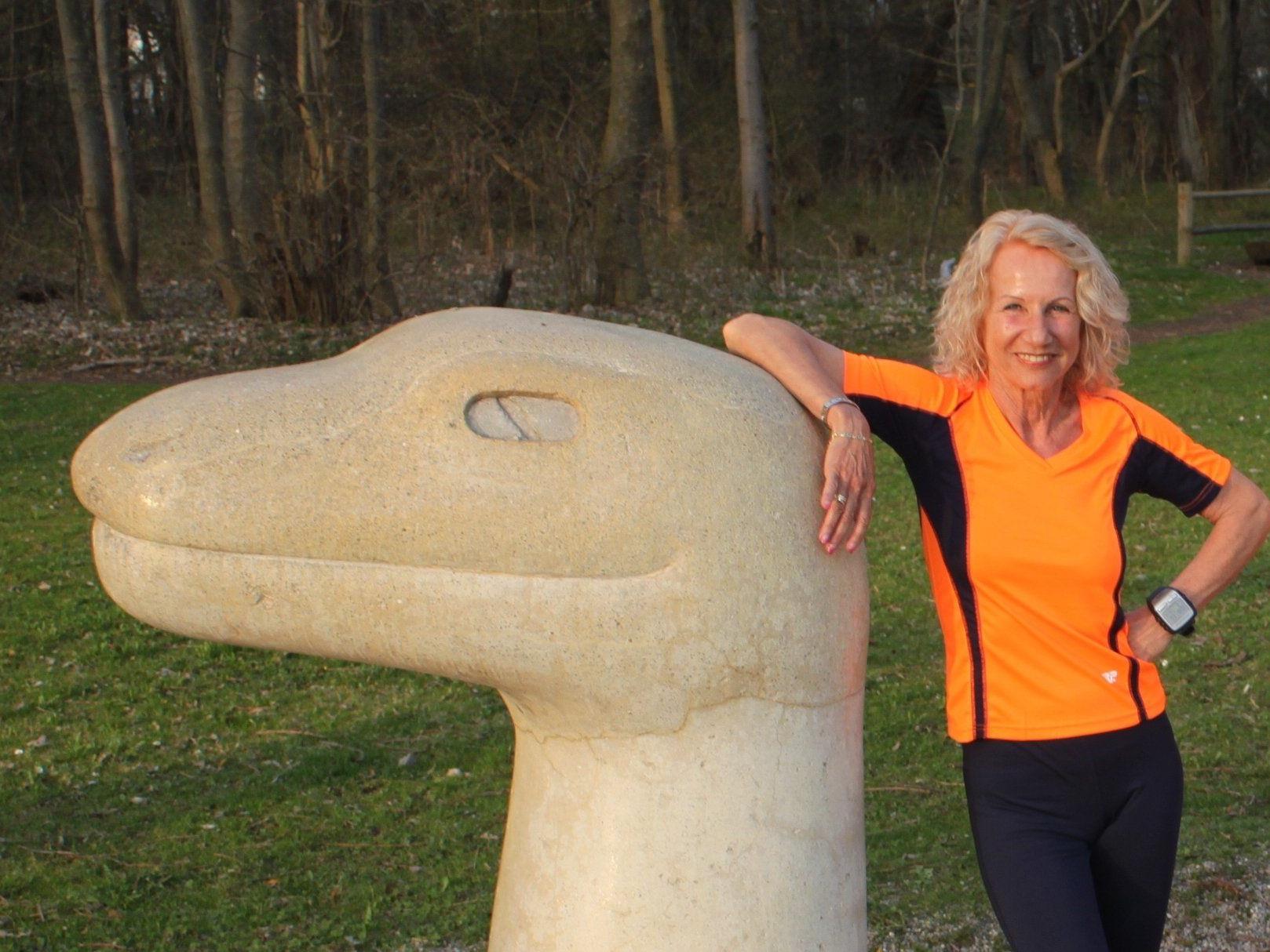 Lauftrainerin Brigitte Haest freut sich beim Mittwoch-Lauftreff über viele Neu-Einsteiger.