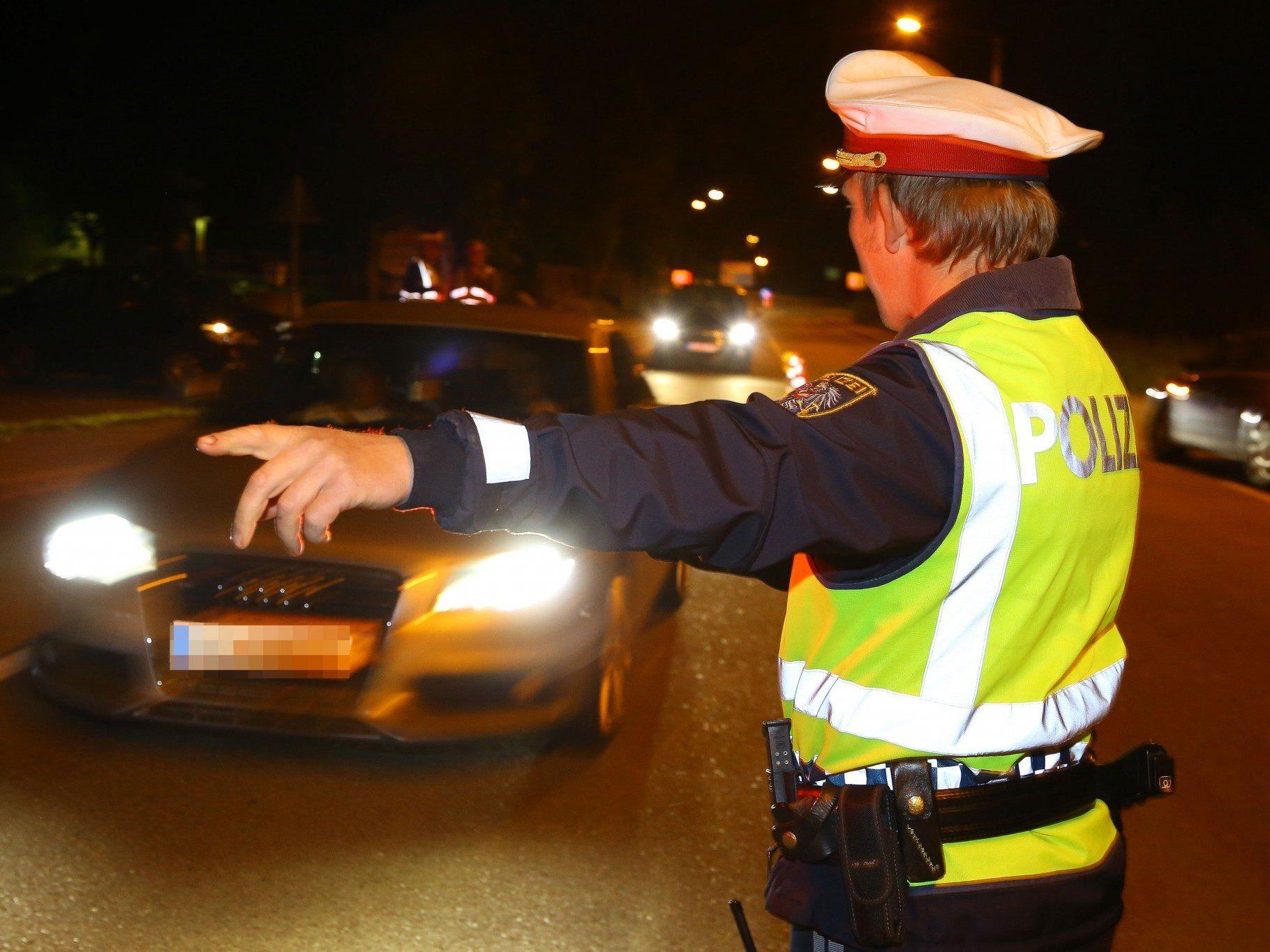 Sechs Alko-Lenker konnte die Polizei in der Nacht auf Sonntag aus dem Verkehr ziehen.