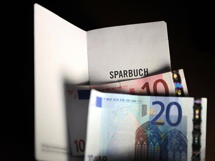 5700 Euro will der Österreicher in den nächsten 12 Monaten sparen oder veranlagen.