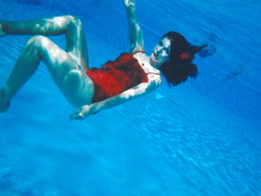 Für die Aufnahmen mit einer Unterwasserkamera schlüpften die Jugendlichen in verschiedene Rollen. Für die Aufnahmen mit einer Unterwasserkamera schlüpften die Jugendlichen in verschiedene Rollen.