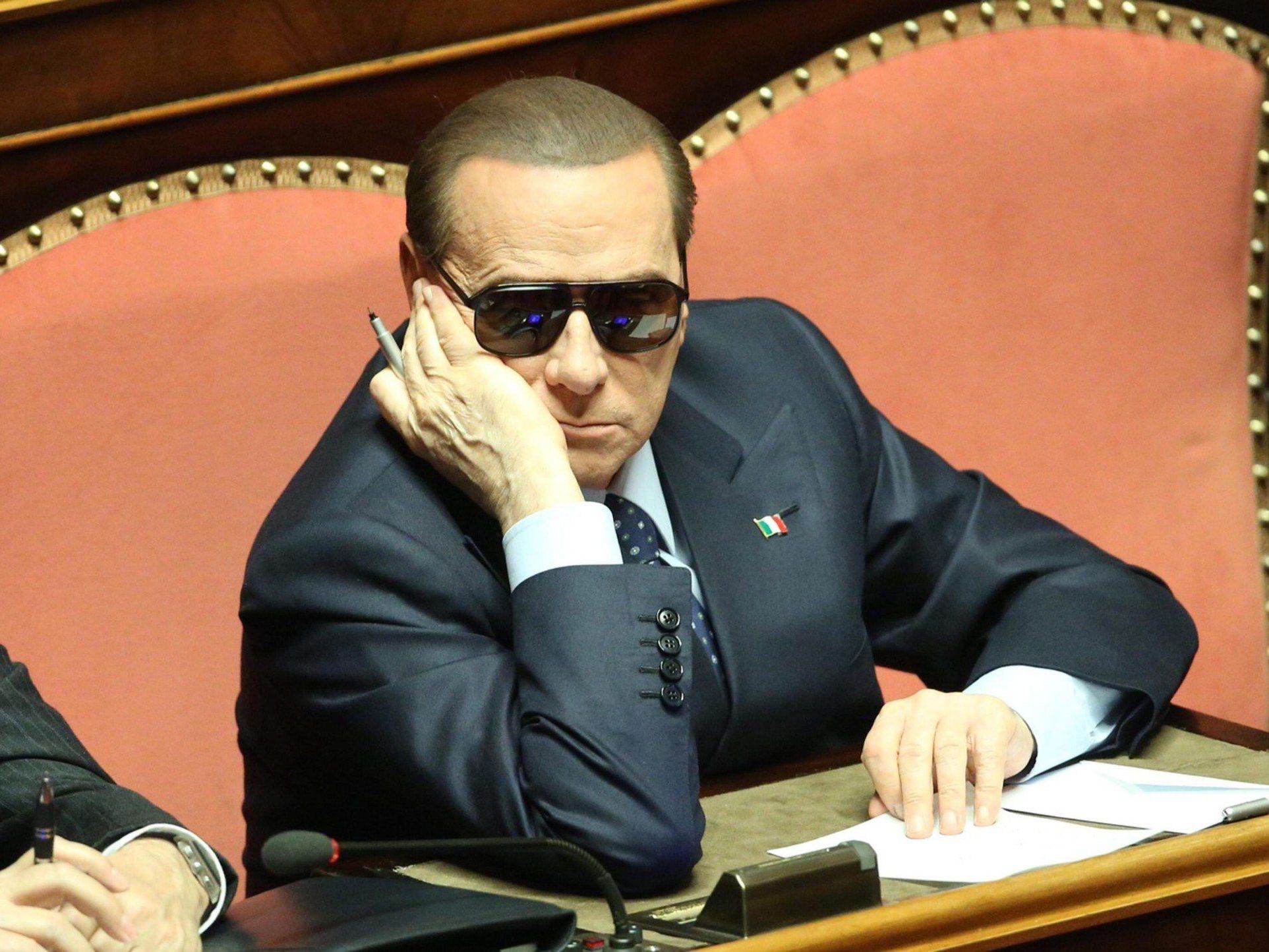Die Staatsanwältin will Berlusconi für sechs Jahre hinter Gitter bringen. Die Staatsanwältin will Berlusconi für sechs Jahre hinter Gitter bringen.