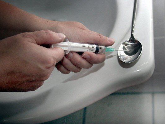 Missbrauch von Substitutionsmitteln ist offenbar an der Tagesordnung. Missbrauch von Substitutionsmitteln ist offenbar an der Tagesordnung.