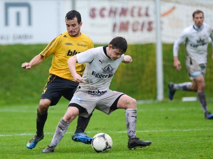 FC Egg gewinnt den Schlager gegen Höchst mit 1:0 und ist neuer Tabellenführer der V-Liga. FC Egg gewinnt den Schlager gegen Höchst mit 1:0 und ist neuer Tabellenführer der V-Liga.