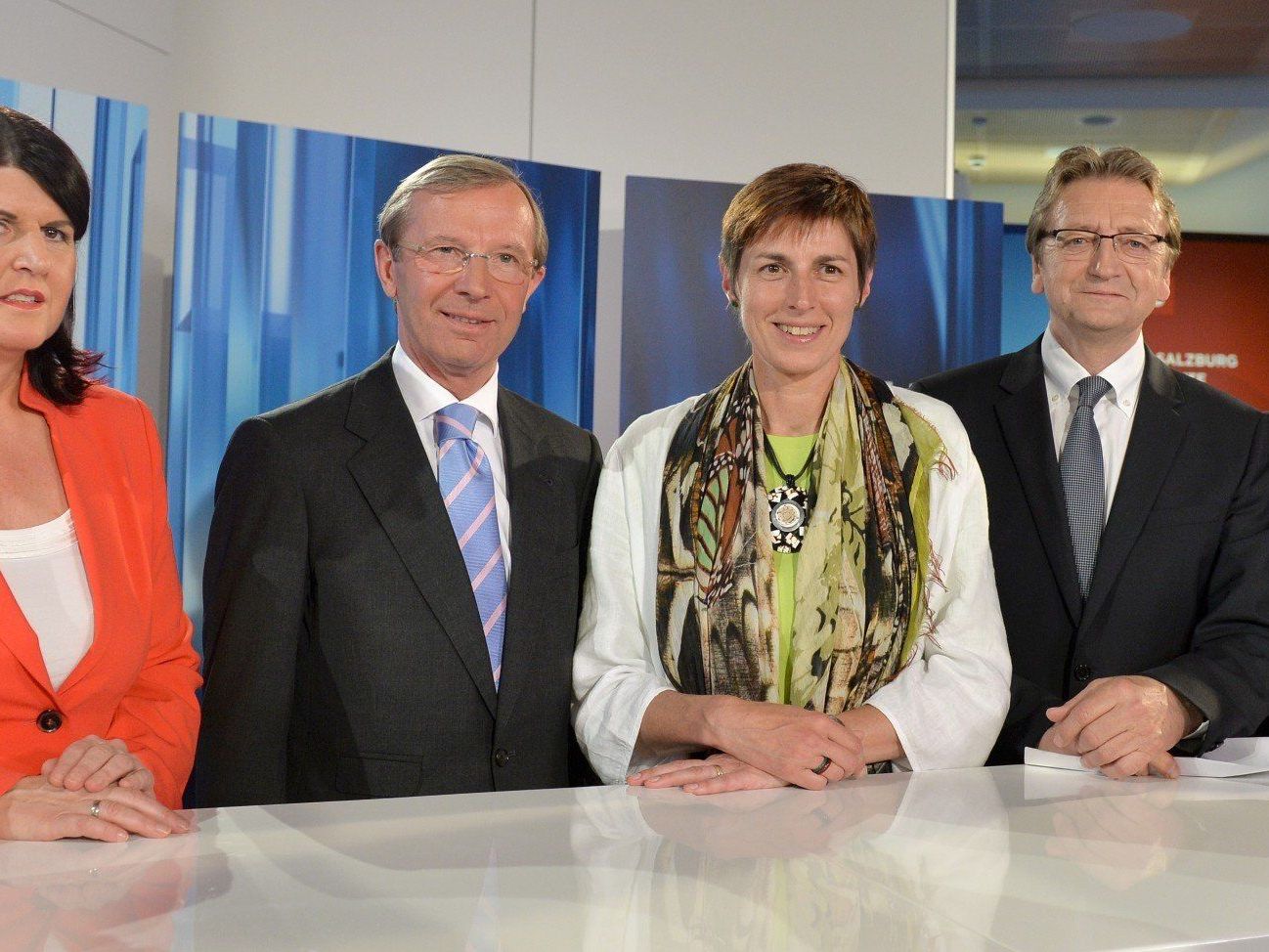 Die Spitzenkandidaten nach dem Ergebnis - von guter Miene zum bösen Spiel bis großer Freude ist alles dabei. Die Spitzenkandidaten nach dem Ergebnis - von guter Miene zum bösen Spiel bis großer Freude ist alles dabei.