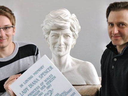 Lady Diana Büste wird erst im September enthüllt Lady Diana Büste wird erst im September enthüllt