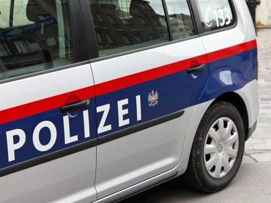 Der Raubzug in der Firma hatte sich im vergangenen Jahr abgespielt. Der Raubzug in der Firma hatte sich im vergangenen Jahr abgespielt.