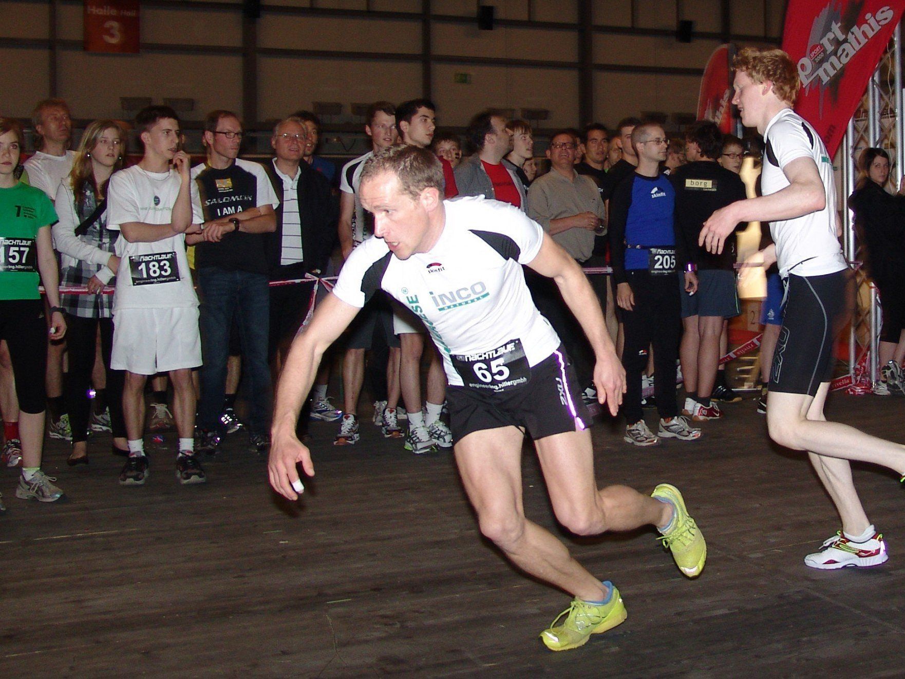 Der 12-Stunden-Nachtlauf in Dornbirn: die Herausforderung für alle, die gerne laufen. Der 12-Stunden-Nachtlauf in Dornbirn: die Herausforderung für alle, die gerne laufen.