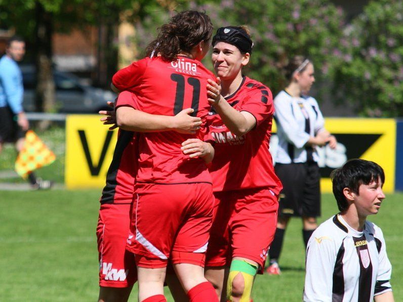 Elis Eiler und Co. schossen Wolfern mit 9:2 aus dem Gastrastadion und bleiben Tabellenführer. Elis Eiler und Co. schossen Wolfern mit 9:2 aus dem Gastrastadion und bleiben Tabellenführer.