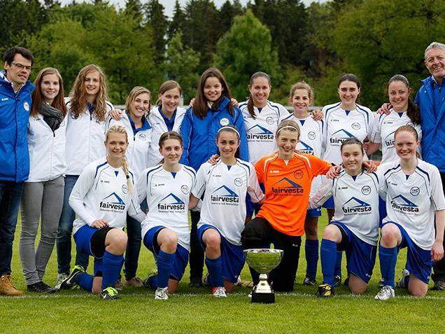 Das Team des FFC Fairvesta Vorderland sicherte ich in eindrucksvoller Manier den dritten Titel in Serie. Das Team des FFC Fairvesta Vorderland sicherte ich in eindrucksvoller Manier den dritten Titel in Serie.