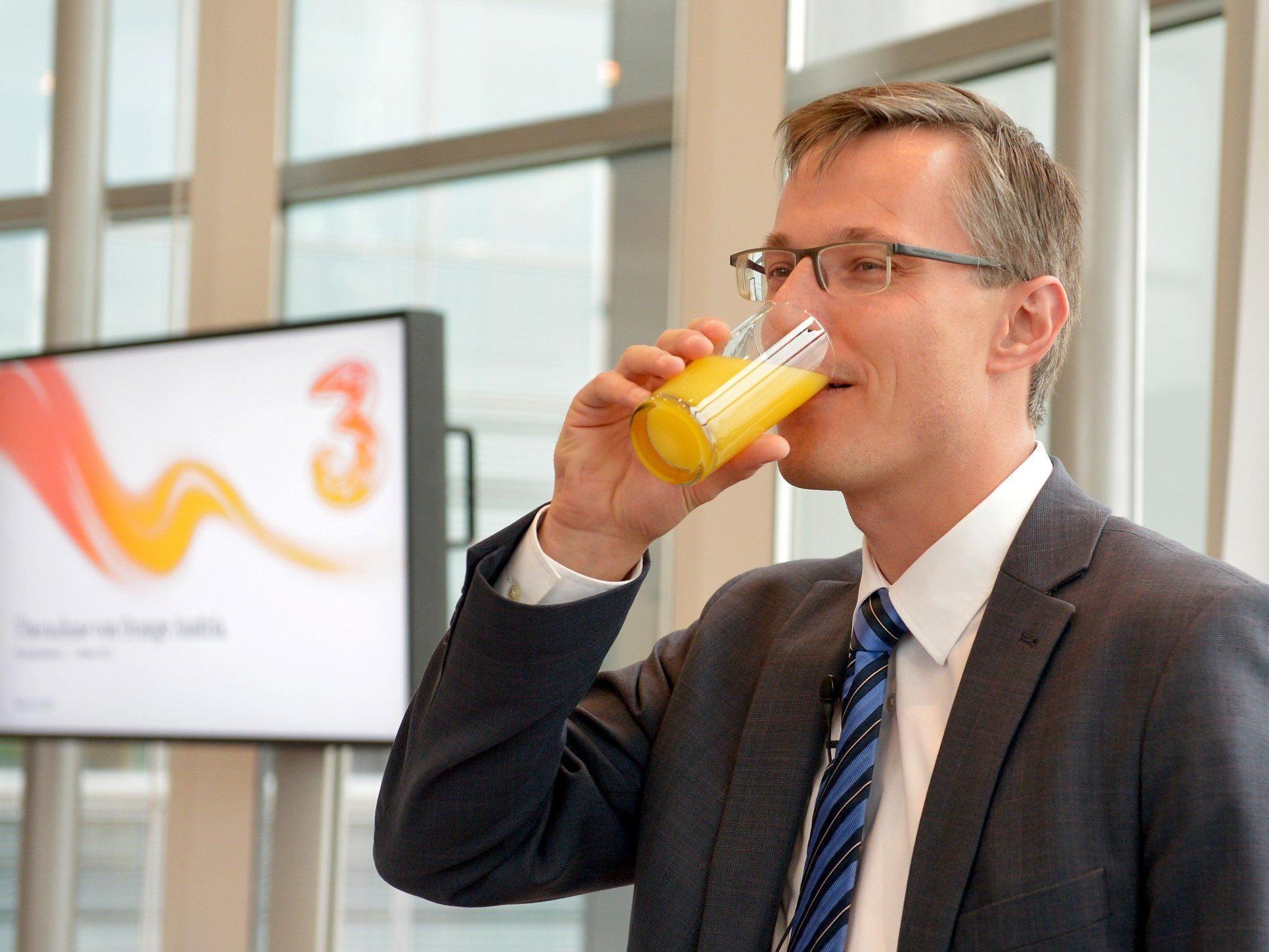 Drei schluckt Orange: Kunden sollen bessere Netzqualität schon im Sommer spüren. Drei schluckt Orange: Kunden sollen bessere Netzqualität schon im Sommer spüren.