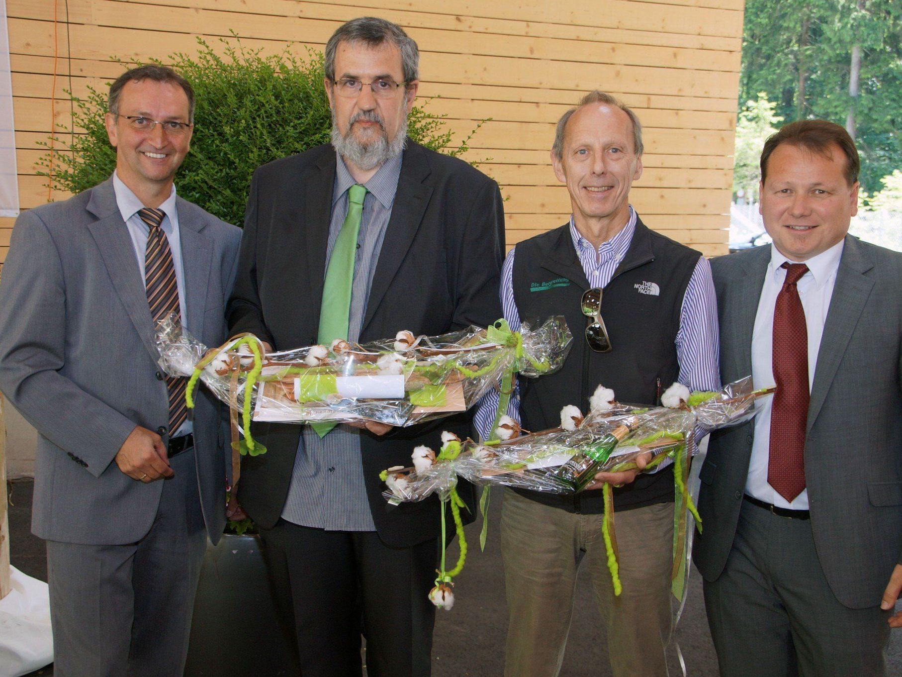 Dank an Obmann Josef Pfefferkorn und Stellvertreter Reinhold Schneider für ihre perfekte Arbeit. Dank an Obmann Josef Pfefferkorn und Stellvertreter Reinhold Schneider für ihre perfekte Arbeit.