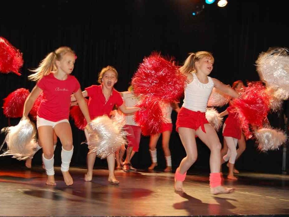 Eine beeindruckende Show zeigten die Tanzklassen der Musikschule Montafon. Eine beeindruckende Show zeigten die Tanzklassen der Musikschule Montafon.