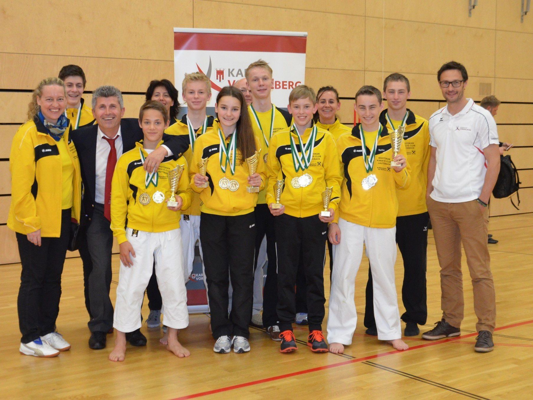 Die siegreiche Mannschaft vom Shotokan Karate Club Lauterach Die siegreiche Mannschaft vom Shotokan Karate Club Lauterach