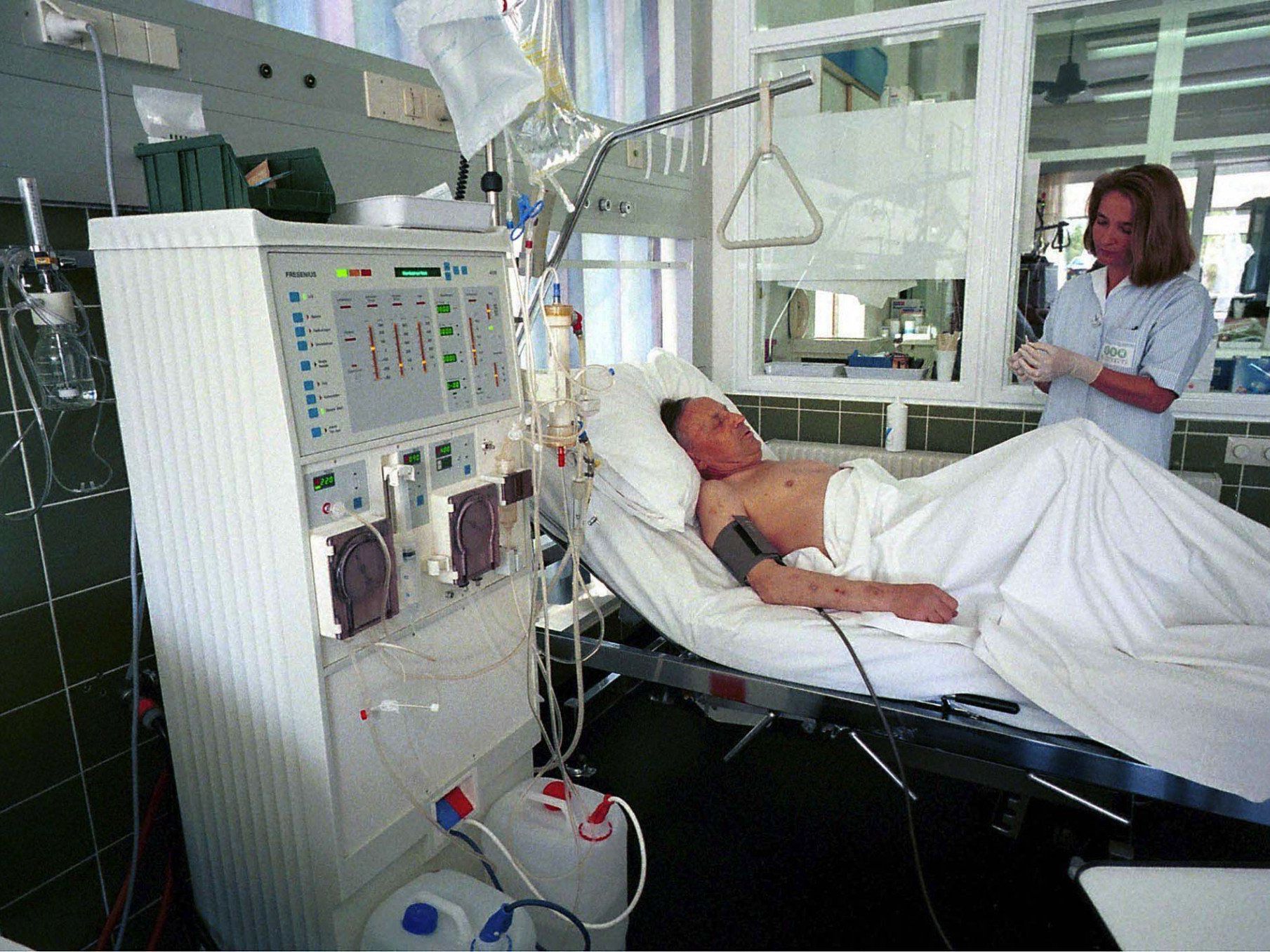 Eine rechtzeitige Früherkennung und eine geeignete Therapie können die Dialyse verhindern oder zumindest verzögern. Eine rechtzeitige Früherkennung und eine geeignete Therapie können die Dialyse verhindern oder zumindest verzögern.