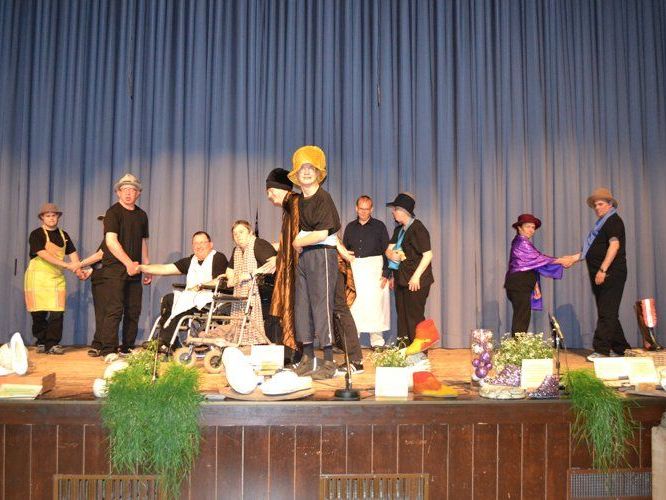 Werkstätte Ludesch der Caritas Vorarlberg ist seit 20 Jahren ein wichtiger Teil des Dorflebens. Werkstätte Ludesch der Caritas Vorarlberg ist seit 20 Jahren ein wichtiger Teil des Dorflebens.