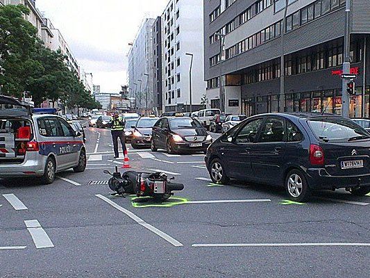 An der Unfallstelle in Wien-Leopoldstadt An der Unfallstelle in Wien-Leopoldstadt