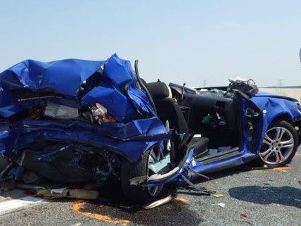 Zeri Personen wurden bei dem Unfall am Donnerstag verletzt. Zeri Personen wurden bei dem Unfall am Donnerstag verletzt.